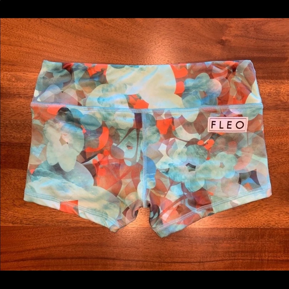 Fleo Shorts